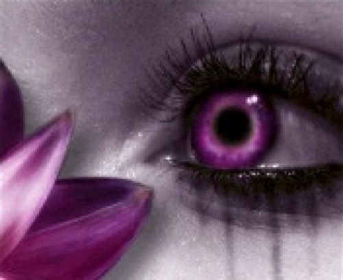 purple eye
