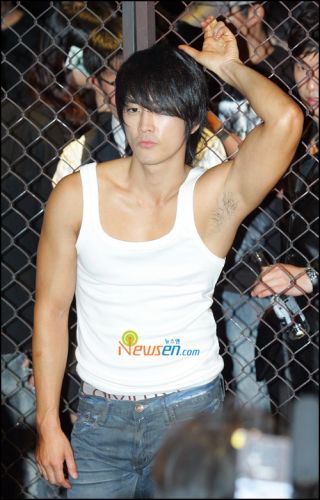 Hot lol!