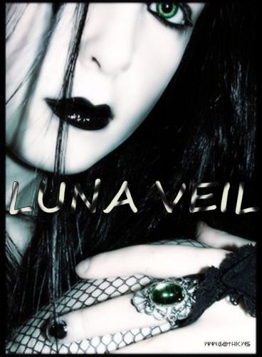 Luna Veil
