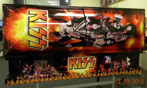 kiss casket