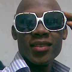 Loves fashion